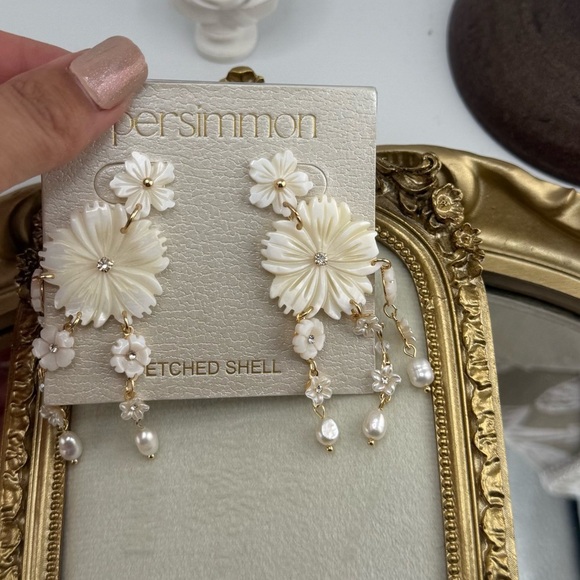 Persimmon Etched Shell Floral Drop Earrings - Picture 9 of 10